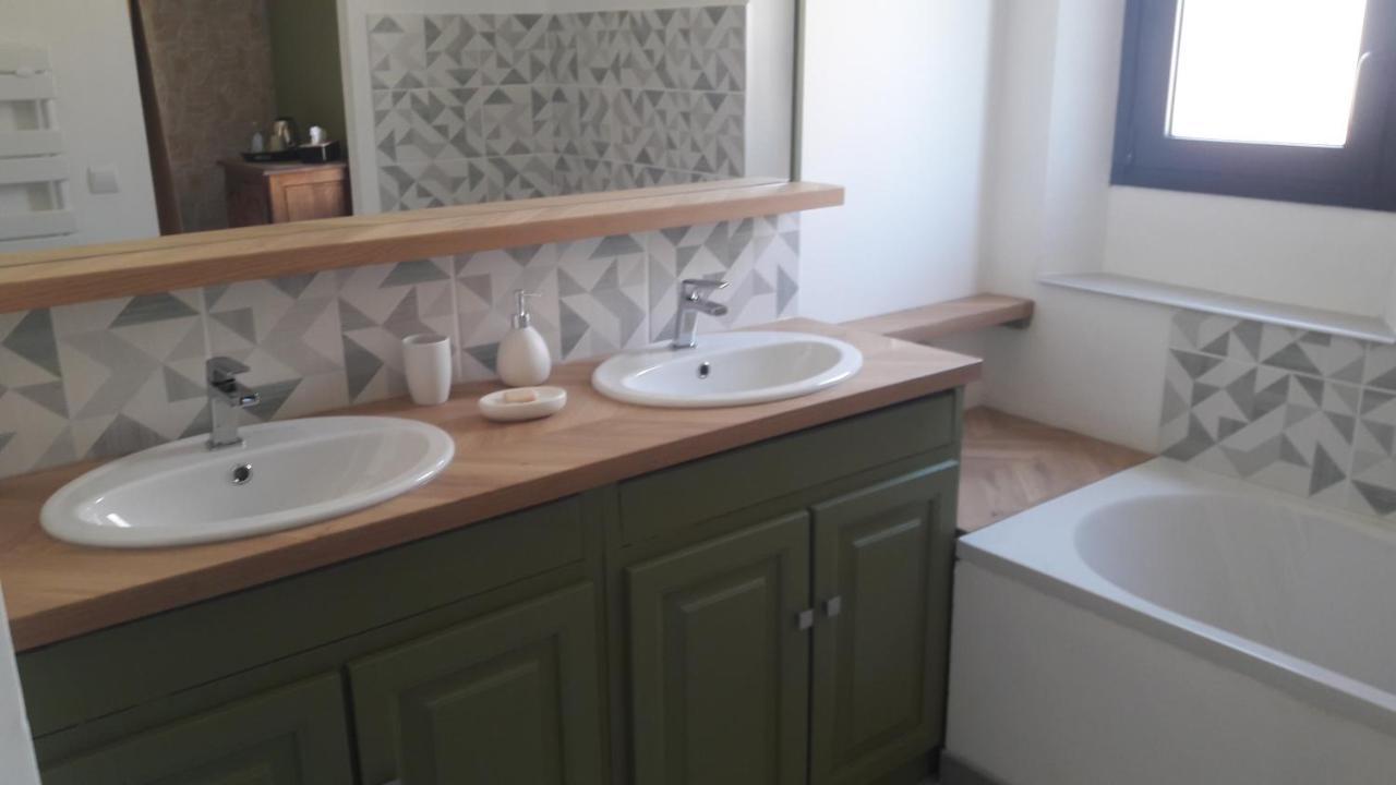 La Demeure D'Helice Bed & Breakfast Langlade Bilik gambar